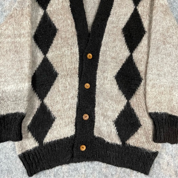 One of A Kind Bolivian Handmade 100% Alpaca Wool Grandpacore Cardigan Sweater  L - Picture 7 of 16